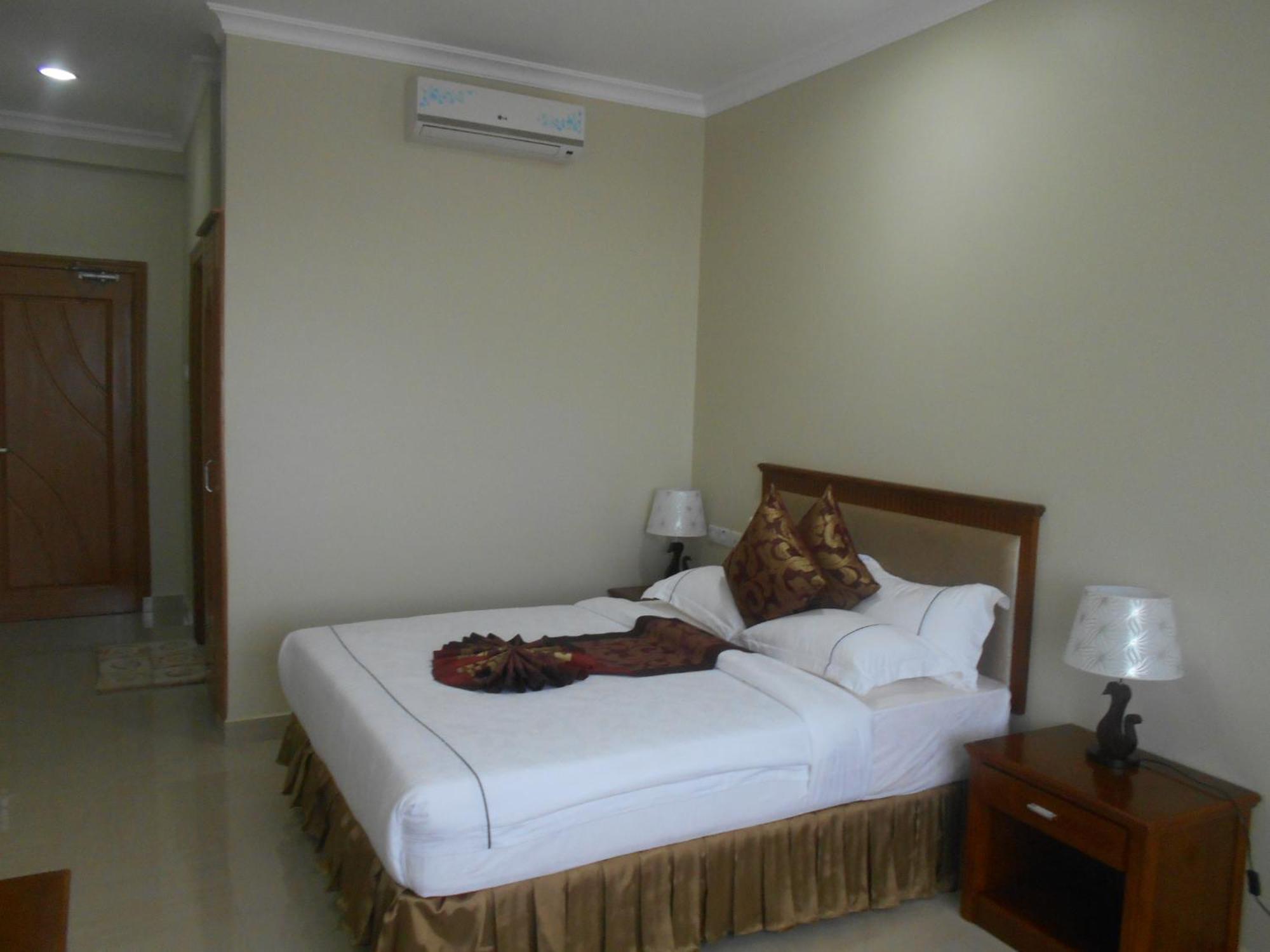 Adden Palace Hotel & Conference Centre 음완자 외부 사진
