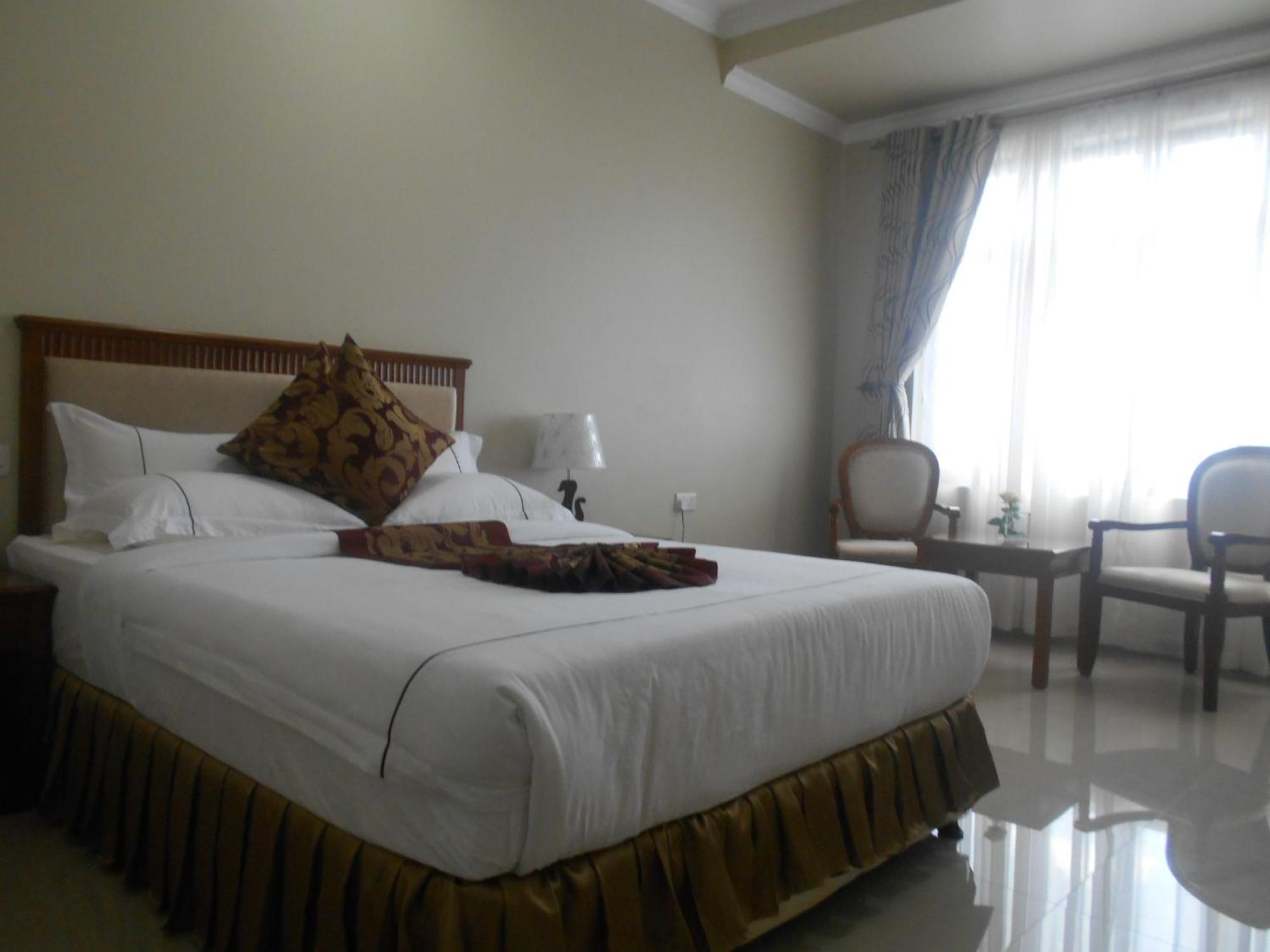 Adden Palace Hotel & Conference Centre 음완자 외부 사진