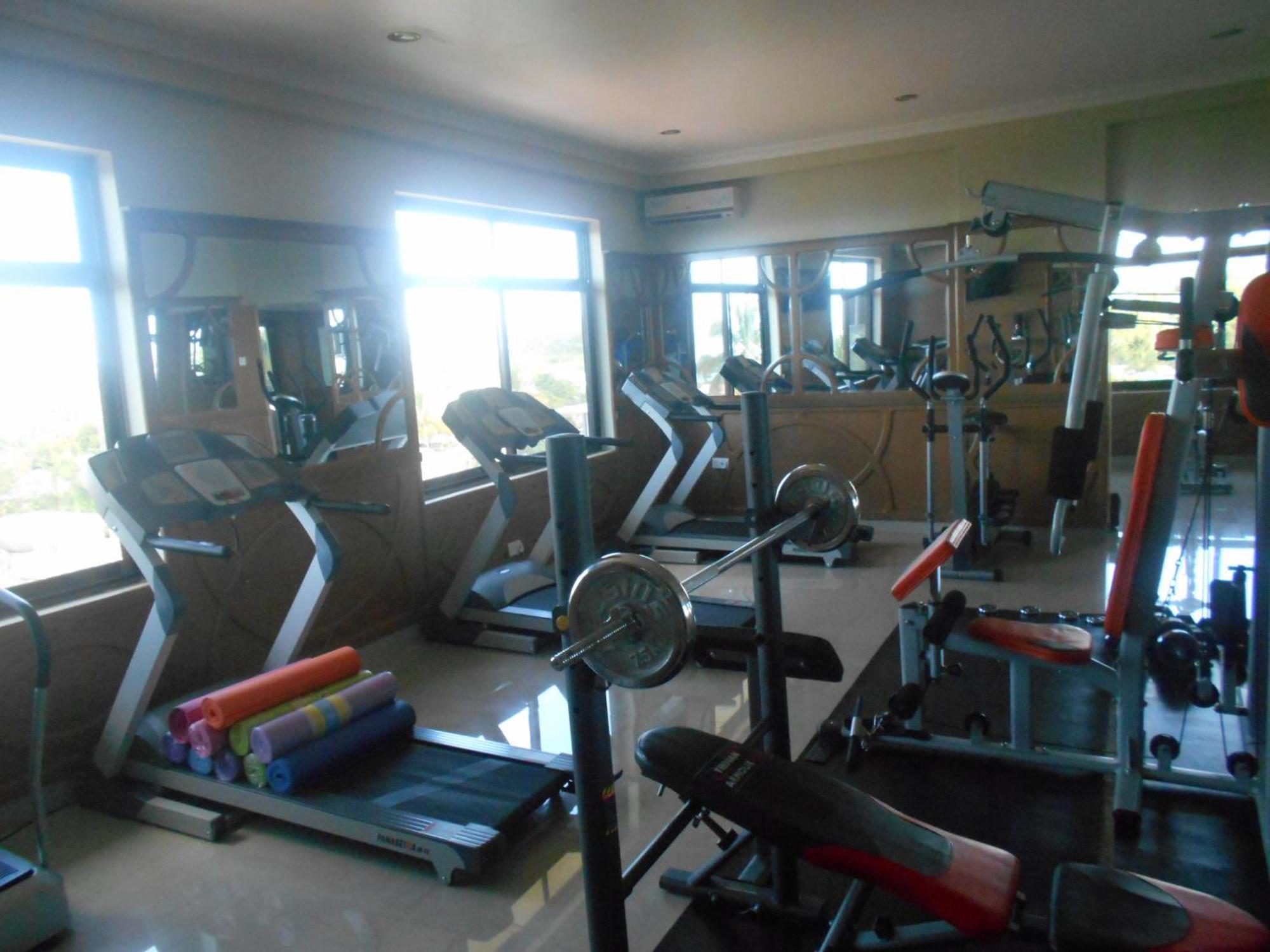 Adden Palace Hotel & Conference Centre 음완자 외부 사진
