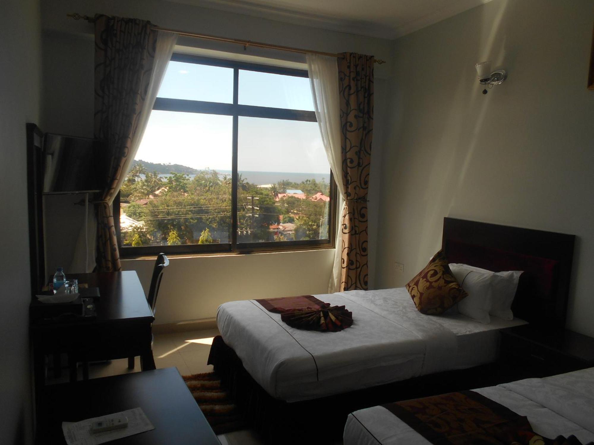 Adden Palace Hotel & Conference Centre 음완자 외부 사진