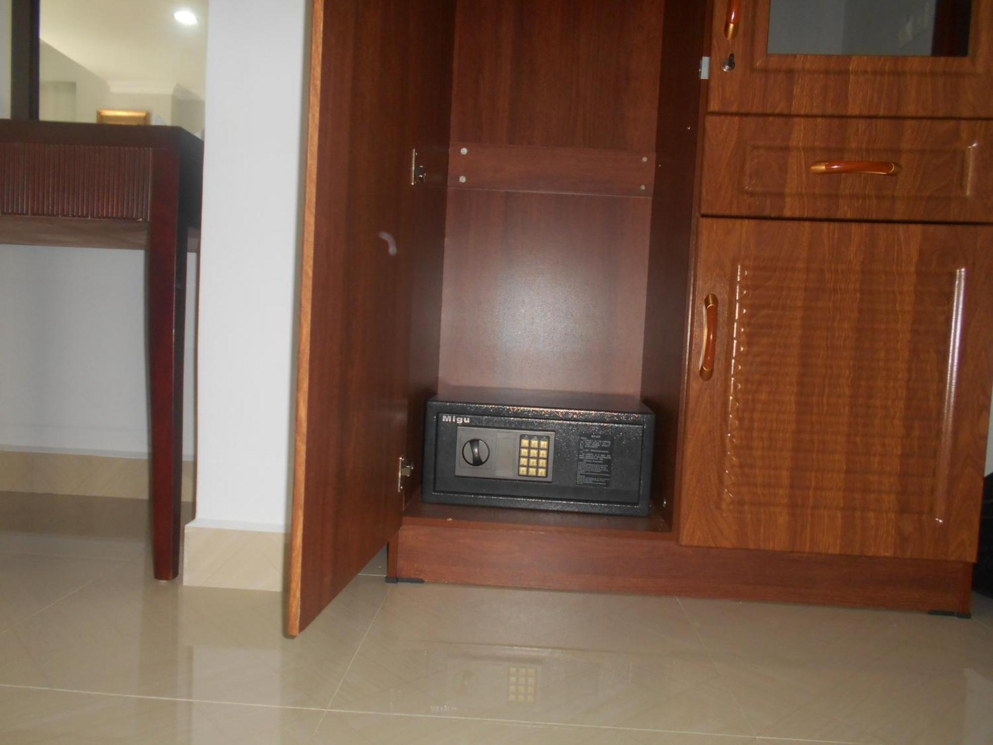 Adden Palace Hotel & Conference Centre 음완자 외부 사진