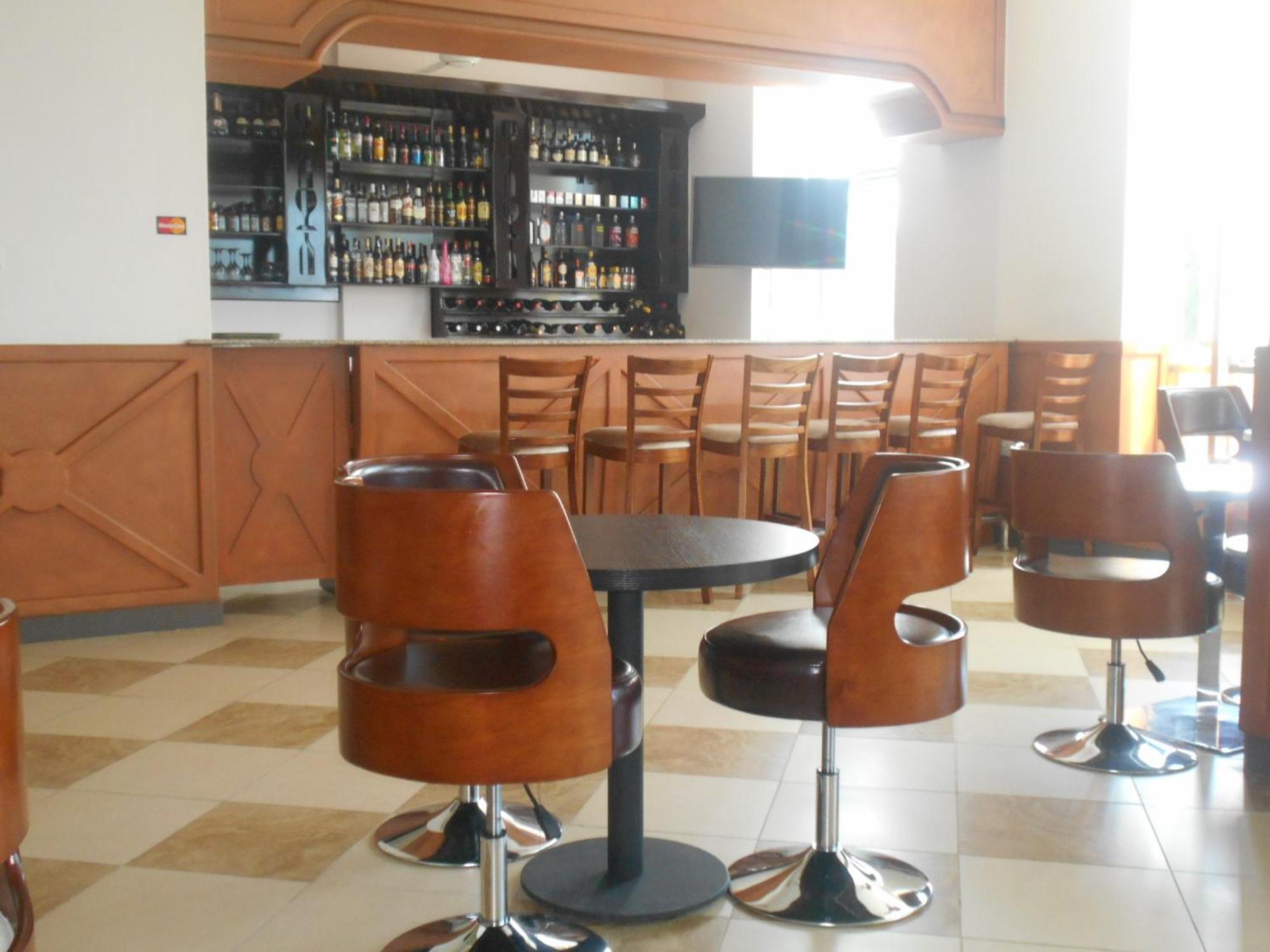 Adden Palace Hotel & Conference Centre 음완자 외부 사진